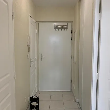 F2 Renove Lumineux Dans Avec Balcon Et Parking * Talange