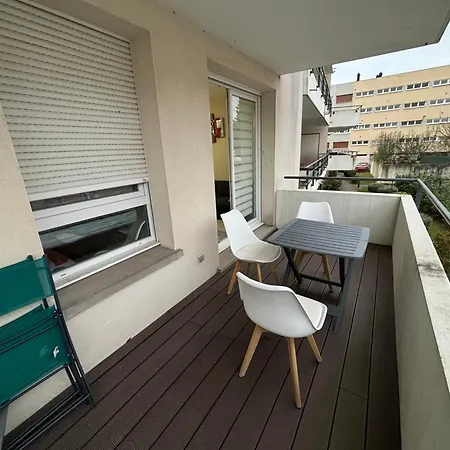 F2 Renove Lumineux Dans Avec Balcon Et Parking Apartman Talange